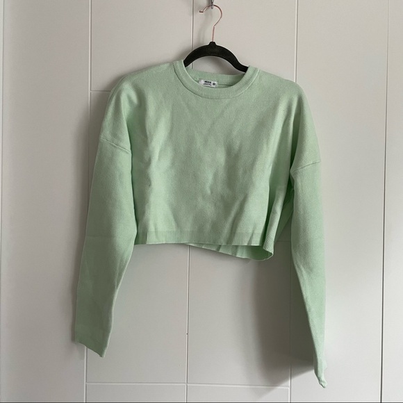 3/$45 Ardene Cropped Sweater - Picture 2 of 4